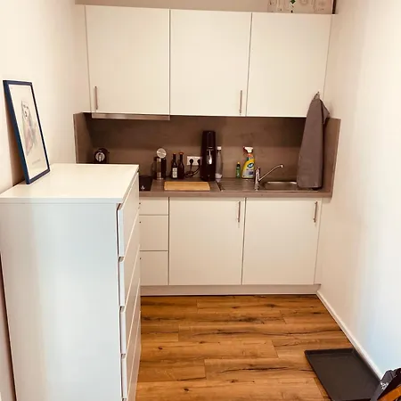 Living 7 Apartment Mit Kueche アパートホテル 3*
