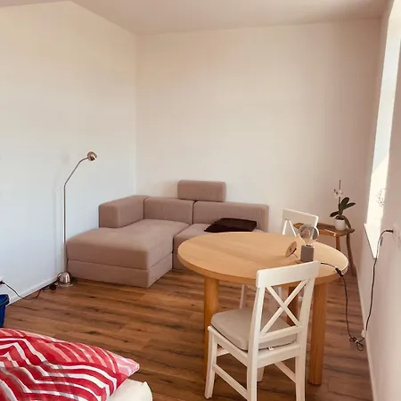 Living 7 Apartment Mit Kueche 3* Neufahrn in Niederbayern